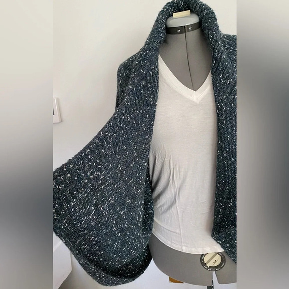 NWT Lane Bryant Wear-2-Ways Cardigan Sweater Size 18/20 - Picture 5 of 12